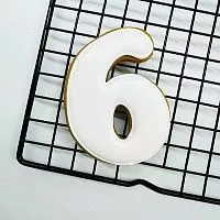 Пряник имбирный "6" белый, 8см