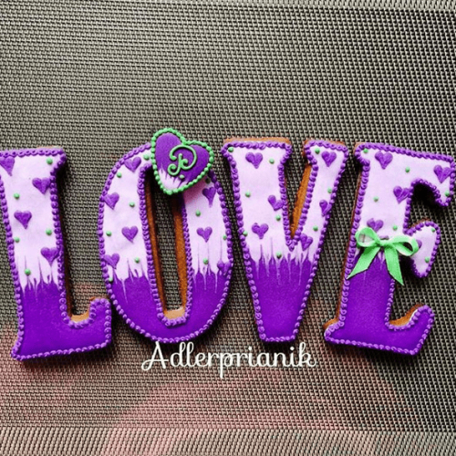 Пластик. Форма для печенек "LOVE"